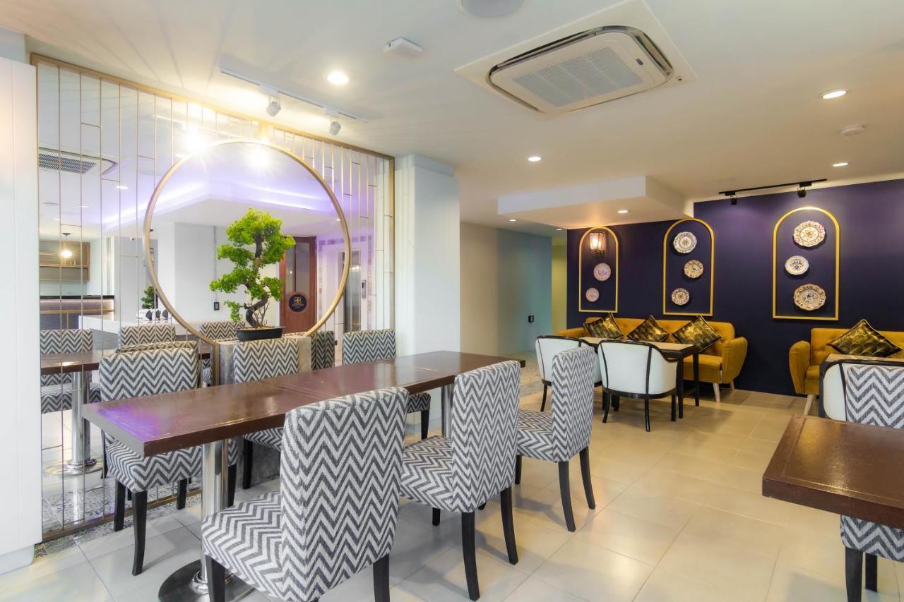 Montree Phuket Hotel, Sha Extra Plus Luaran gambar