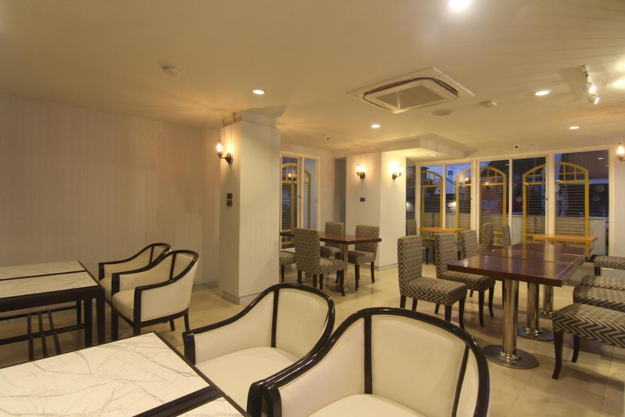 Montree Phuket Hotel, Sha Extra Plus Luaran gambar