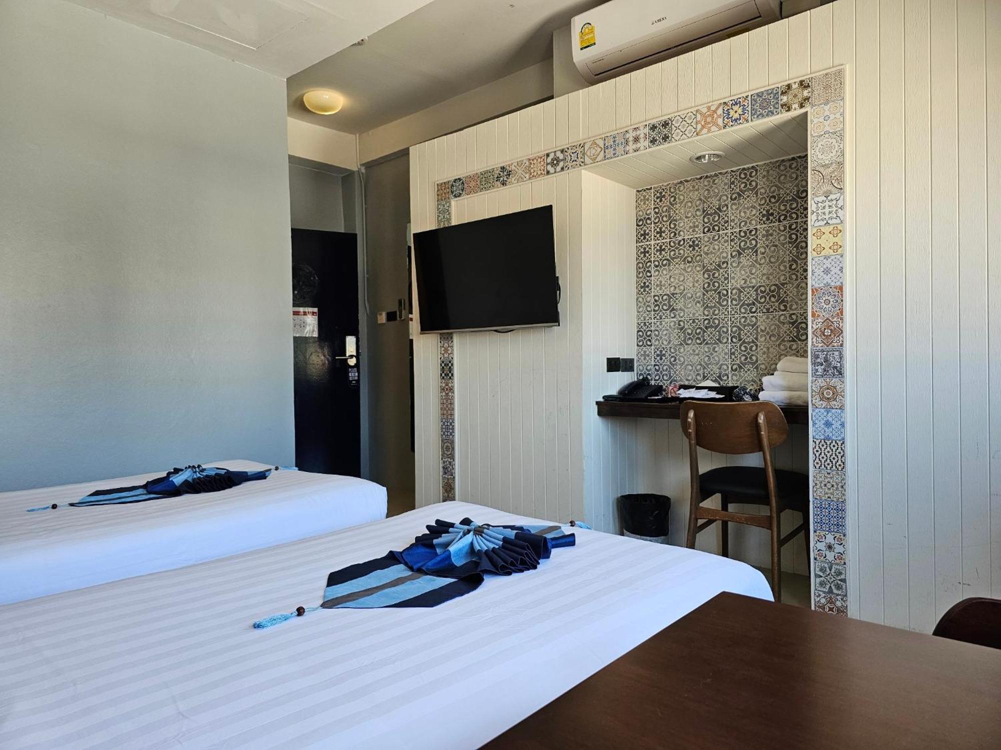 Montree Phuket Hotel, Sha Extra Plus Luaran gambar