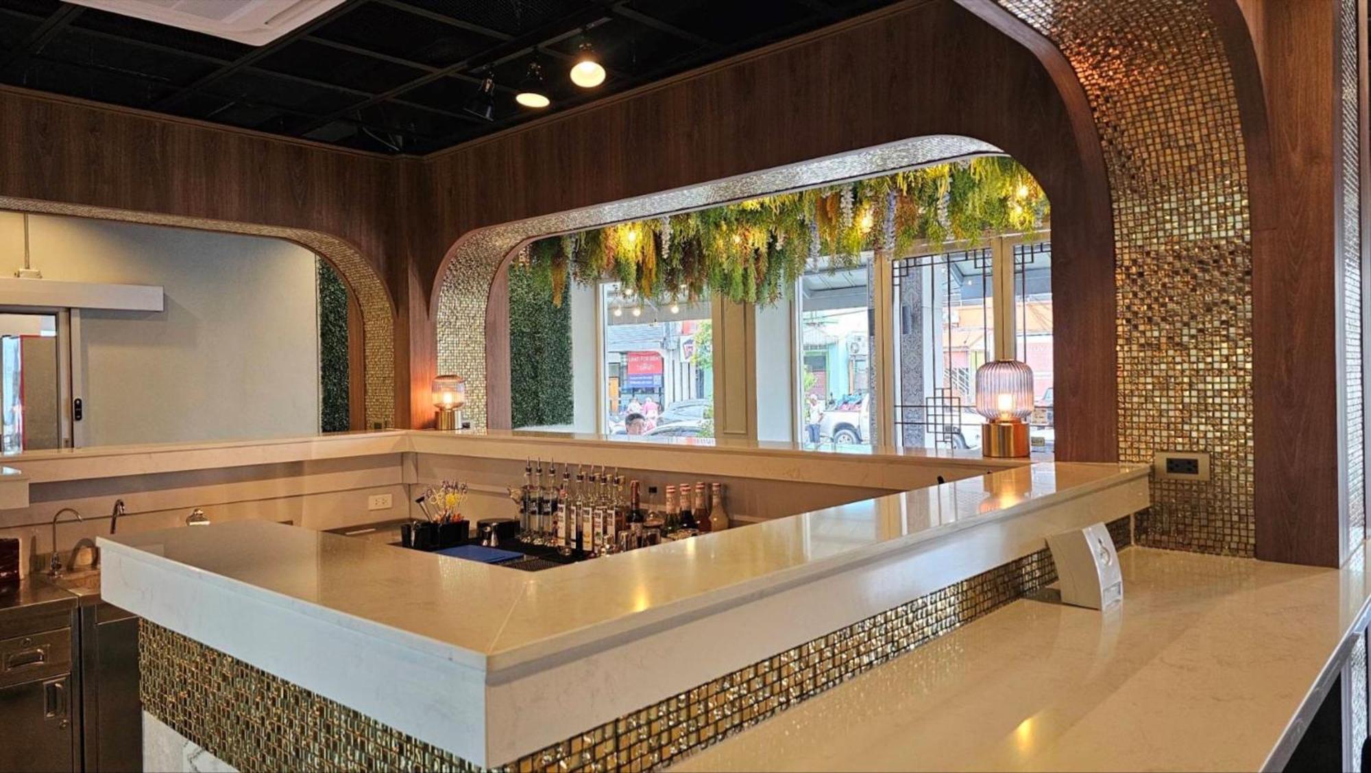 Montree Phuket Hotel, Sha Extra Plus Luaran gambar
