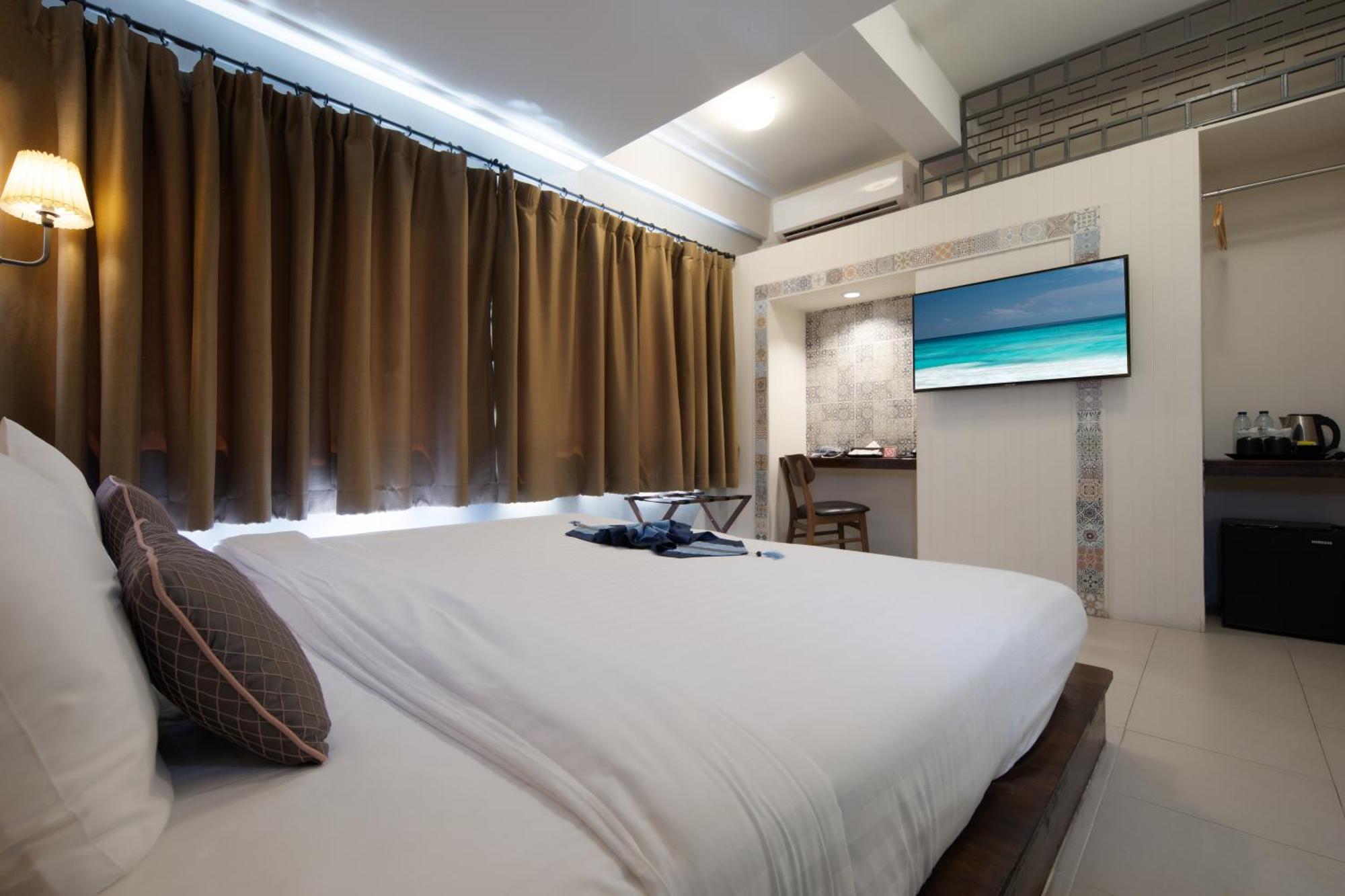 Montree Phuket Hotel, Sha Extra Plus Luaran gambar