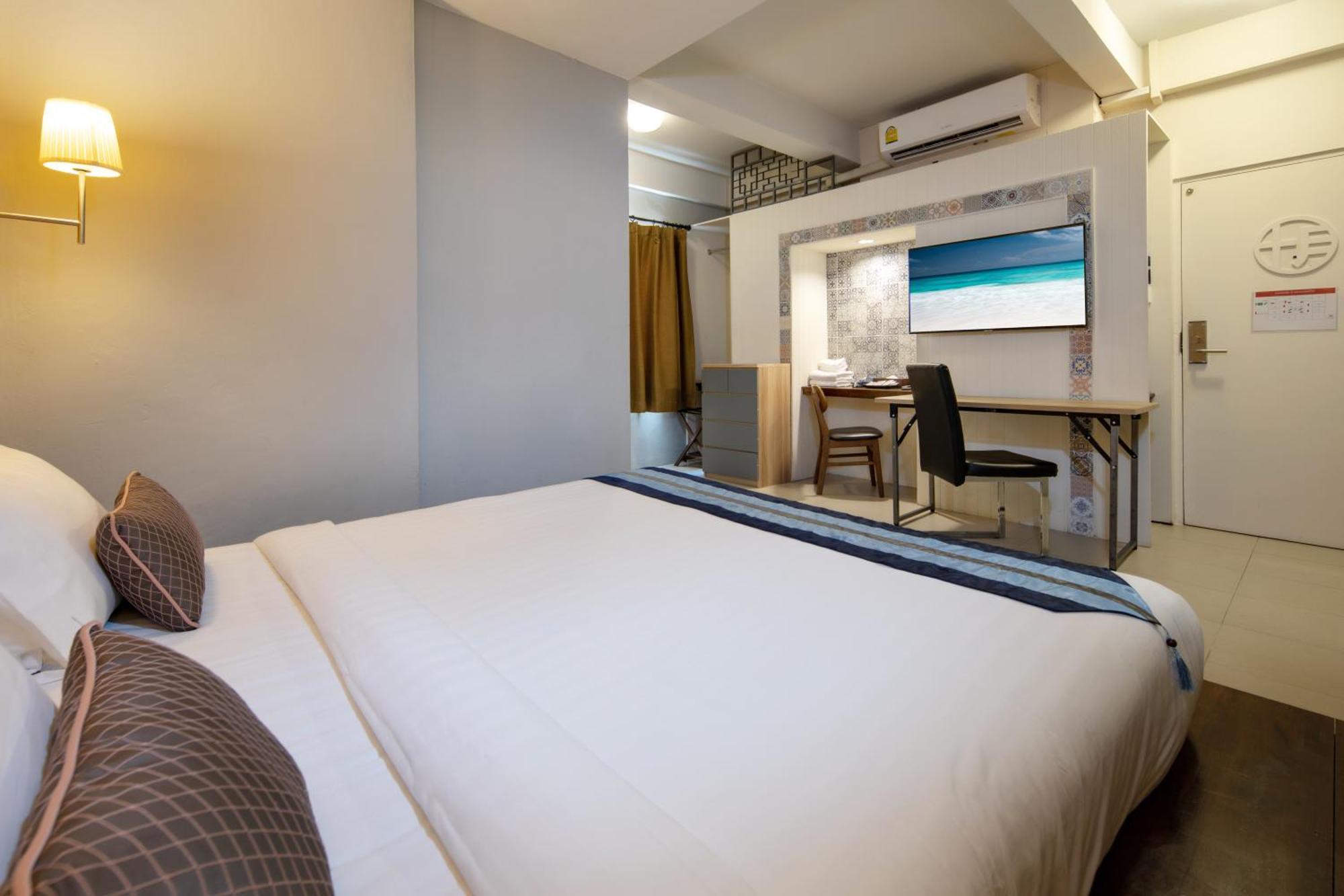 Montree Phuket Hotel, Sha Extra Plus Luaran gambar